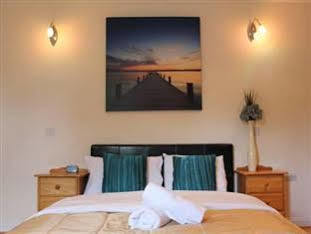 Remarc Guest House Takeley Bagian luar foto